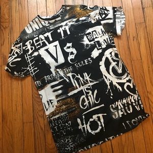 Victoria’s Secret x BALMAIN oversized graphic tee